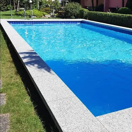 Camera Privata Con Balcone Giardino E Piscina Gordola Exterior photo