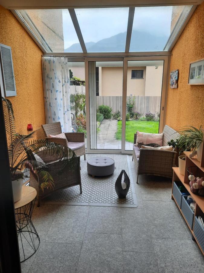 Privata Con Balcone Giardino E Piscina
