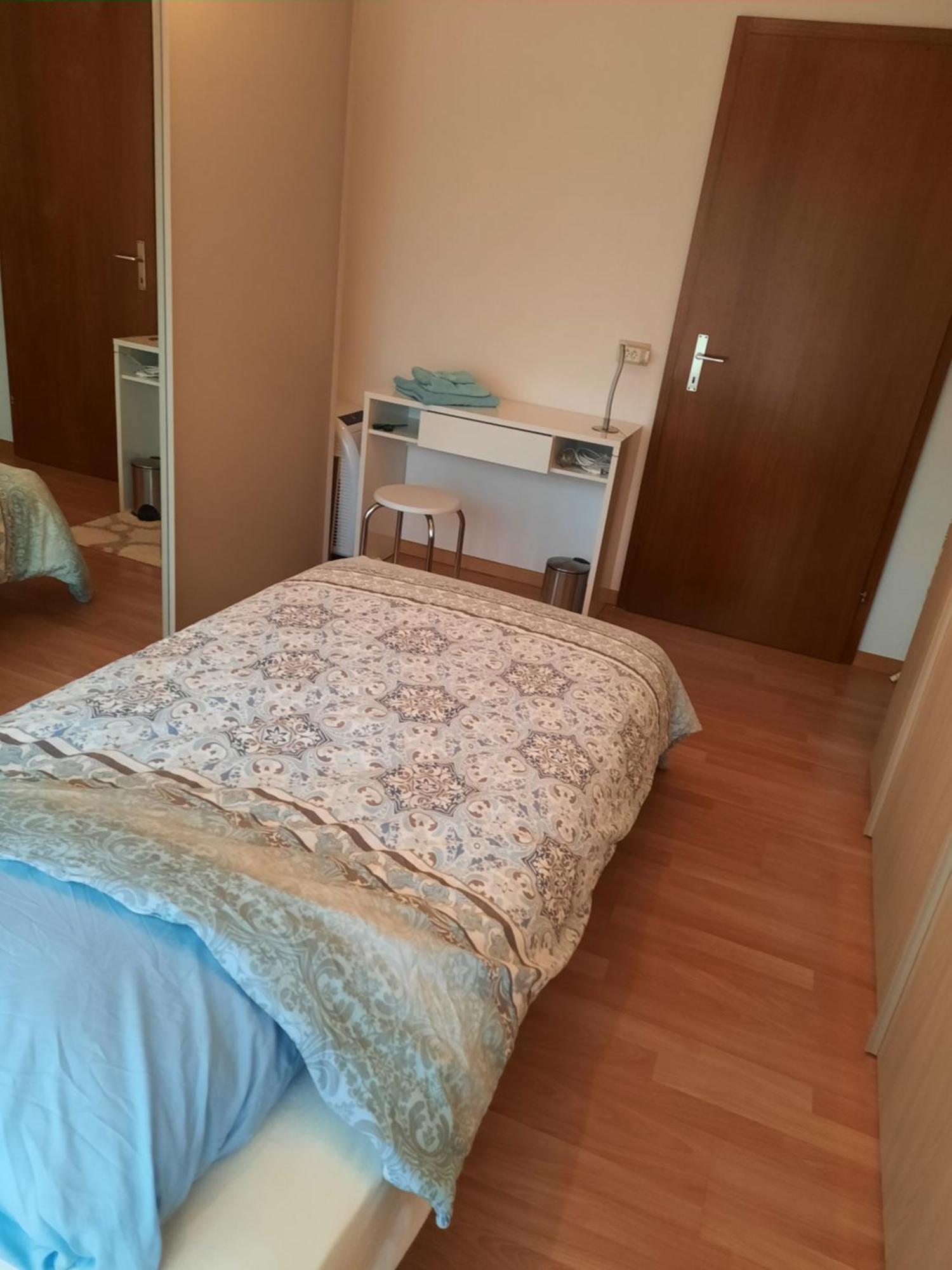 Homestay Privata Con Balcone Giardino E Piscina Gordola